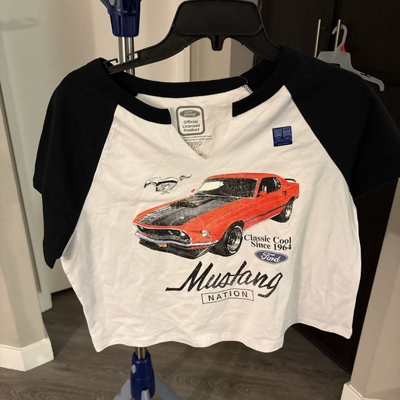 Hybrid Apparel Black and White Mustang Tee - Picture 1 of 3